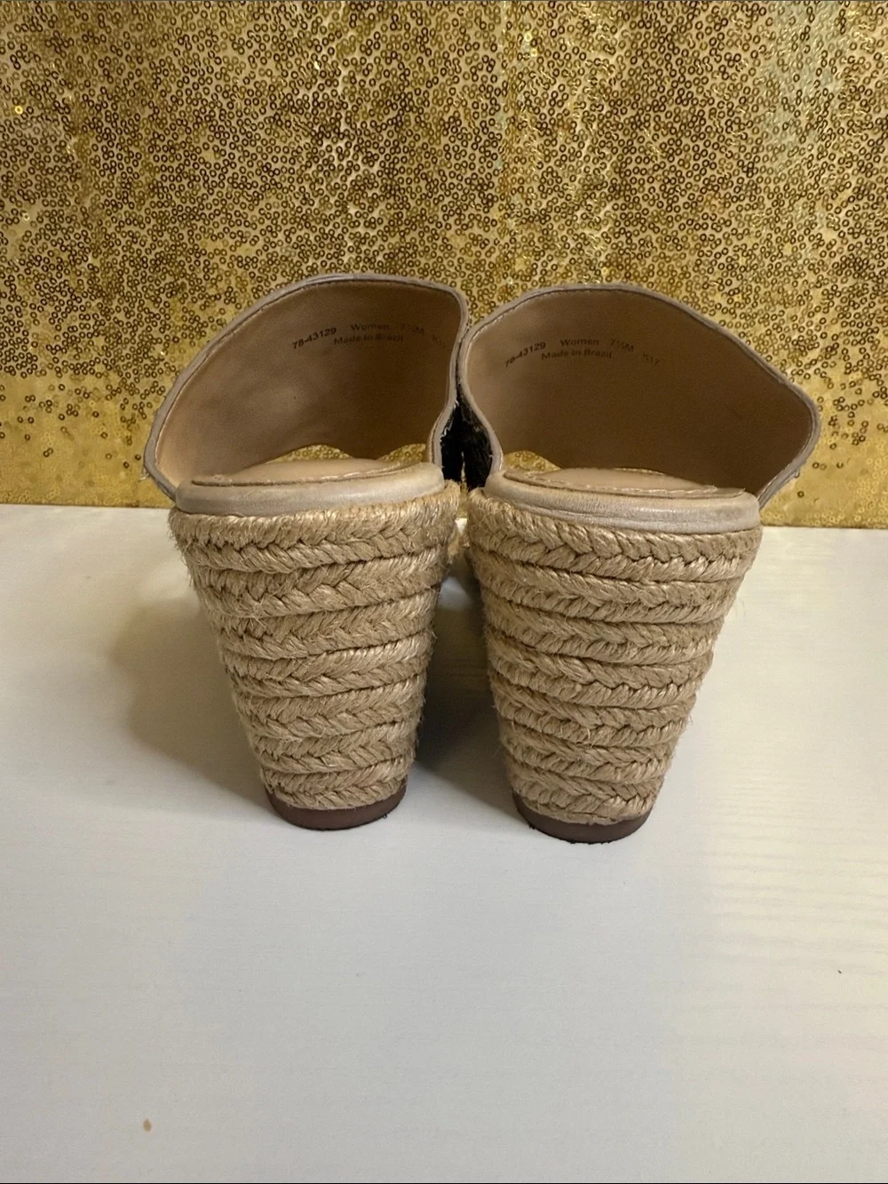 Johnston & Murphy Metallic gold/taupe Snake-Texture Espadrille Wedge Thongs